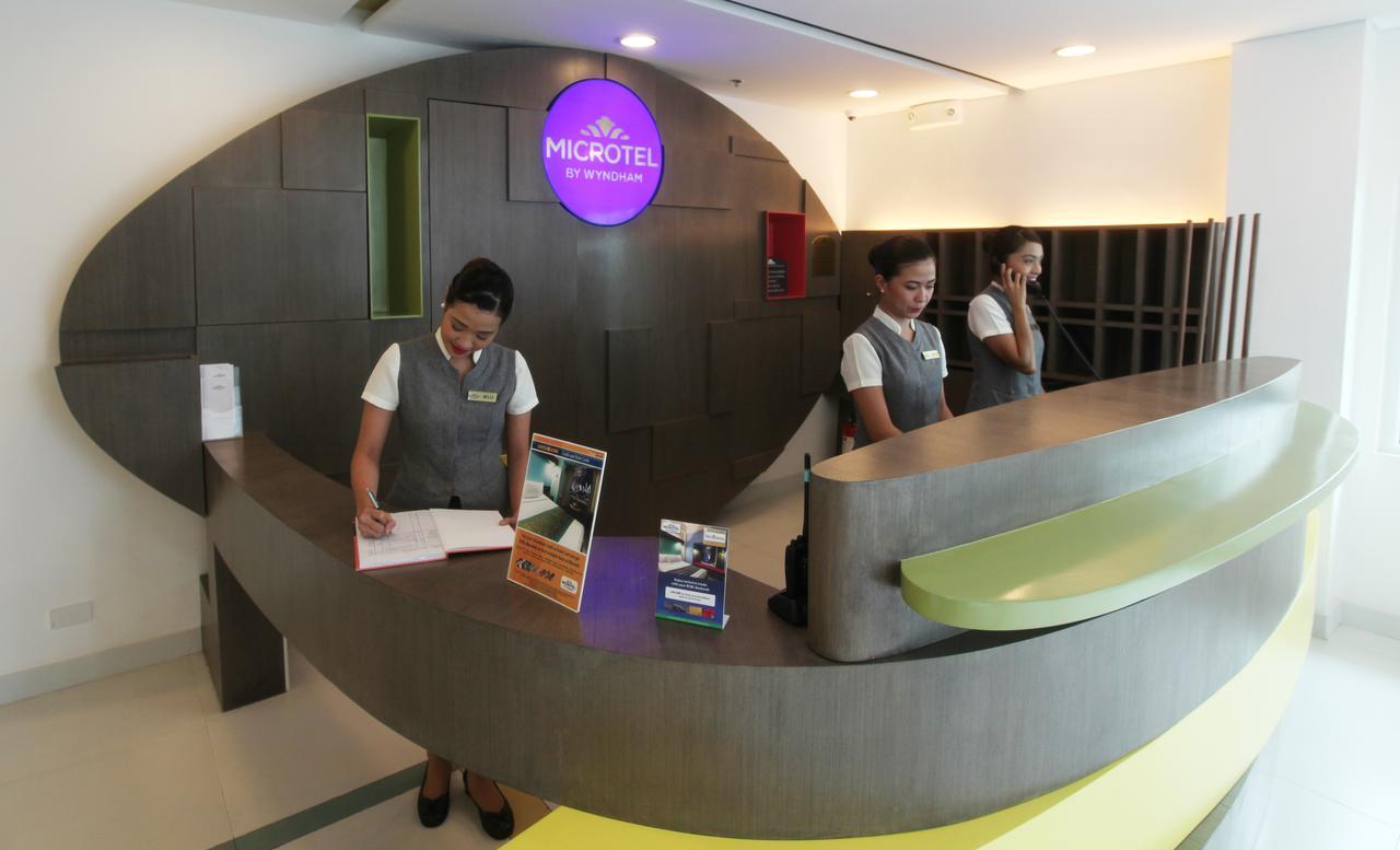 فندق مانيلافي  ميكروتيل باي ويندهام يو بي تكنوهاب المظهر الخارجي الصورة